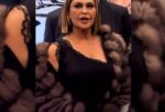 Hülya Avşar, dudağına piercing taktırdı! Gala halleri sosyal medyada çok konuşuldu