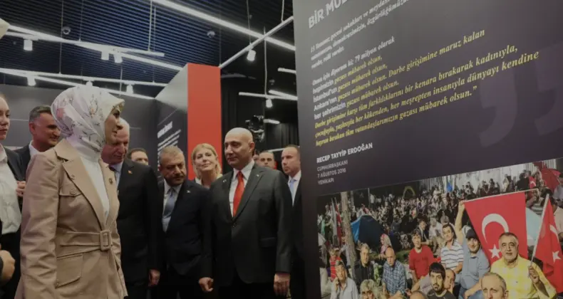 Bakan Göktaş VakıfBank 15 Temmuz Sergisi Açılışına Katıldı