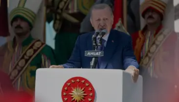 Cumhurbaşkanı Erdoğan Ahlatta Malazgirt Zaferi Mesajları Verdi