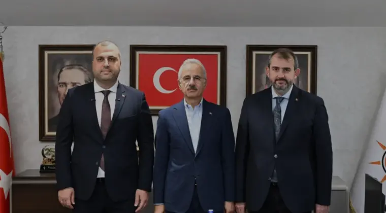 Bakan Uraloğlu İstanbul için 600 kilometre yeni metro hattı işaret etti