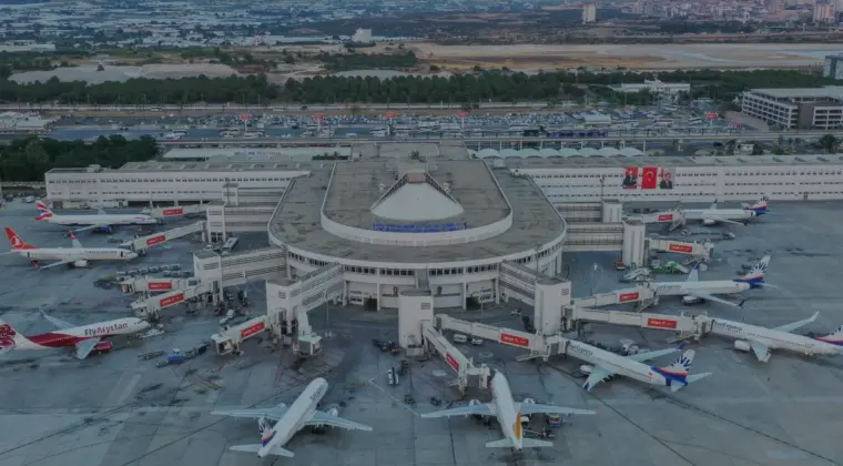 İstanbul ve Antalya Havalimanları 2002 Türkiye Verilerini Geride Bıraktı