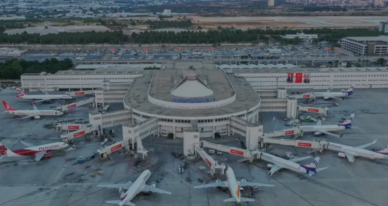 İstanbul ve Antalya Havalimanları 2002 Türkiye Verilerini Geride Bıraktı