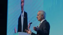 Ulaştırma Bakanı Uraloğlu 8 Dünya Havalimanları Zirvesinde Konuştu
