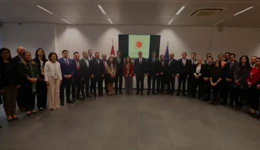 Bakan Işıkhan Belçika’da Türk Toplumu ve Diplomatik Temsilcilerle Buluştu