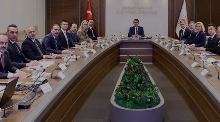 Bakan Kurum İzmir Heyetiyle Kentsel Dönüşüm Gündemiyle Bir Araya Geldi