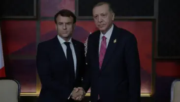 Cumhurbaşkanı Erdoğan ve Macron arasında kritik telefon görüşmesi