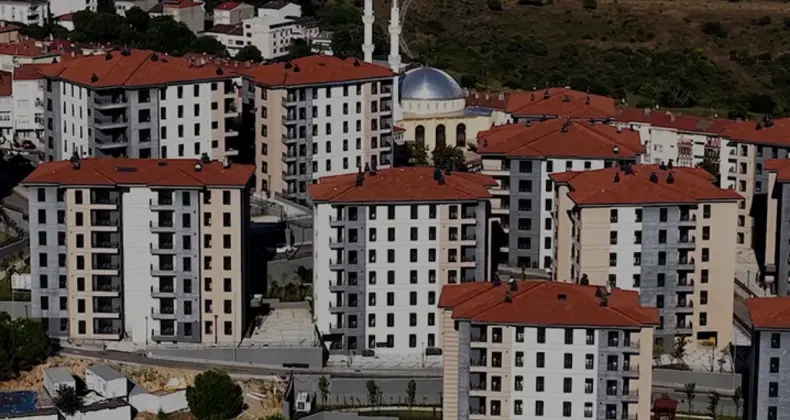Maltepe Kardeşler Apartmanı mağdurlarına yeni konutları teslim ediliyor