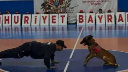 Nevşehir Cumhuriyet Bayramı Kutlamalarında Nefes İsimli Köpek İlgi Odağı Oldu